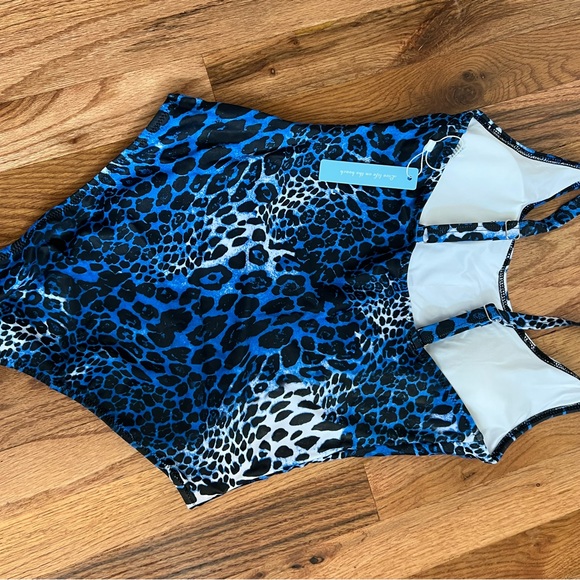 💙BRAND NEW BLUE LEOPARD SWIMSUIT - Picture 3 of 7